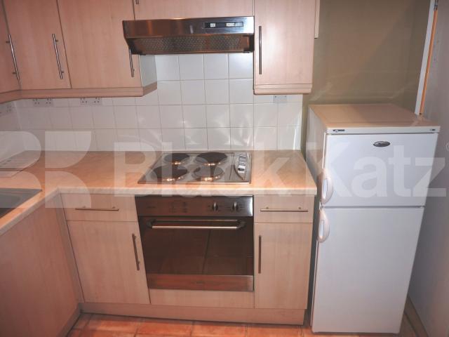 			NEW INSTRUCTION!, 1 Bedroom, 1 bath, 1 reception Flat			 Wicklow Street, KINGS CROSS